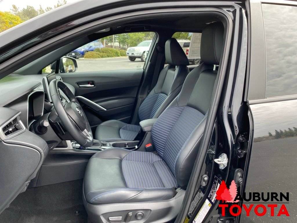 Used 2023 Toyota Corolla Cross AWD Hybrid w/ Convenience Package image 32