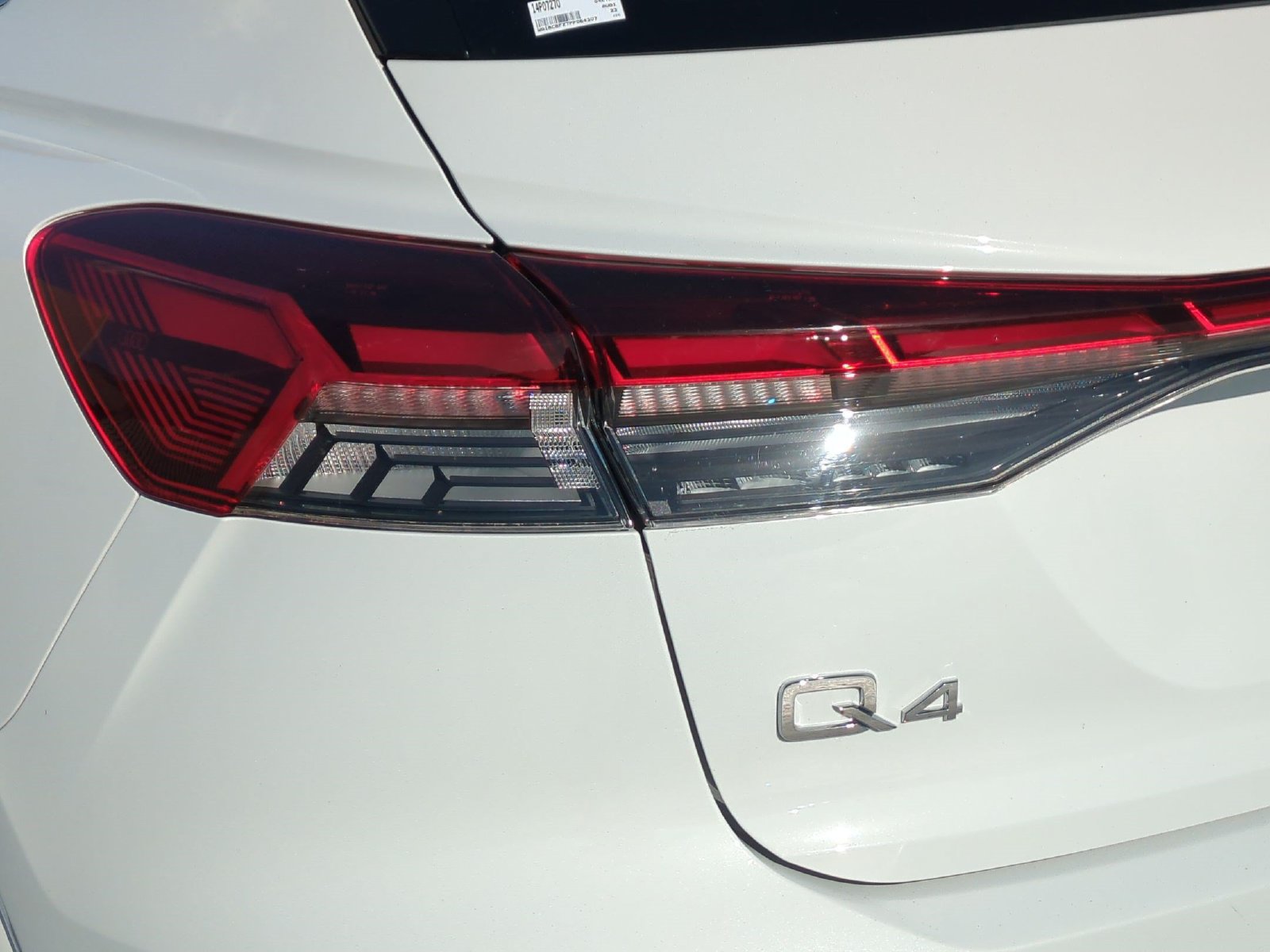 Used 2023 Audi Q4 e-tron Premium Plus RWD image 18