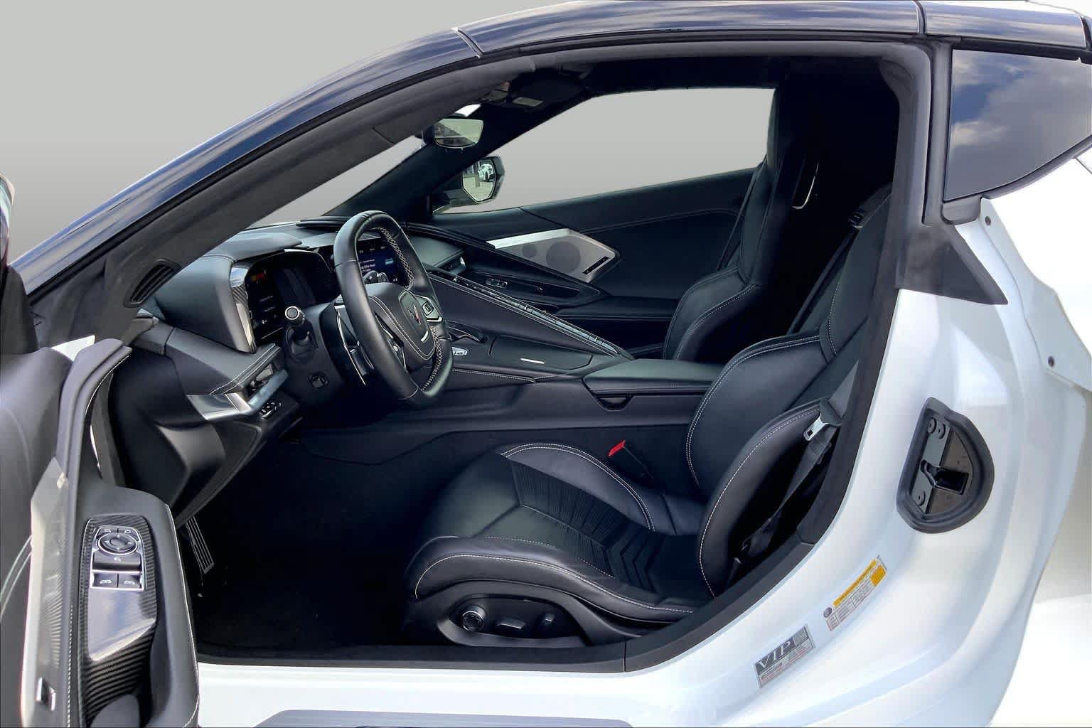 Used 2021 Chevrolet Corvette Stingray Premium Cpe w/ Z51 Performance Package RWD image 7