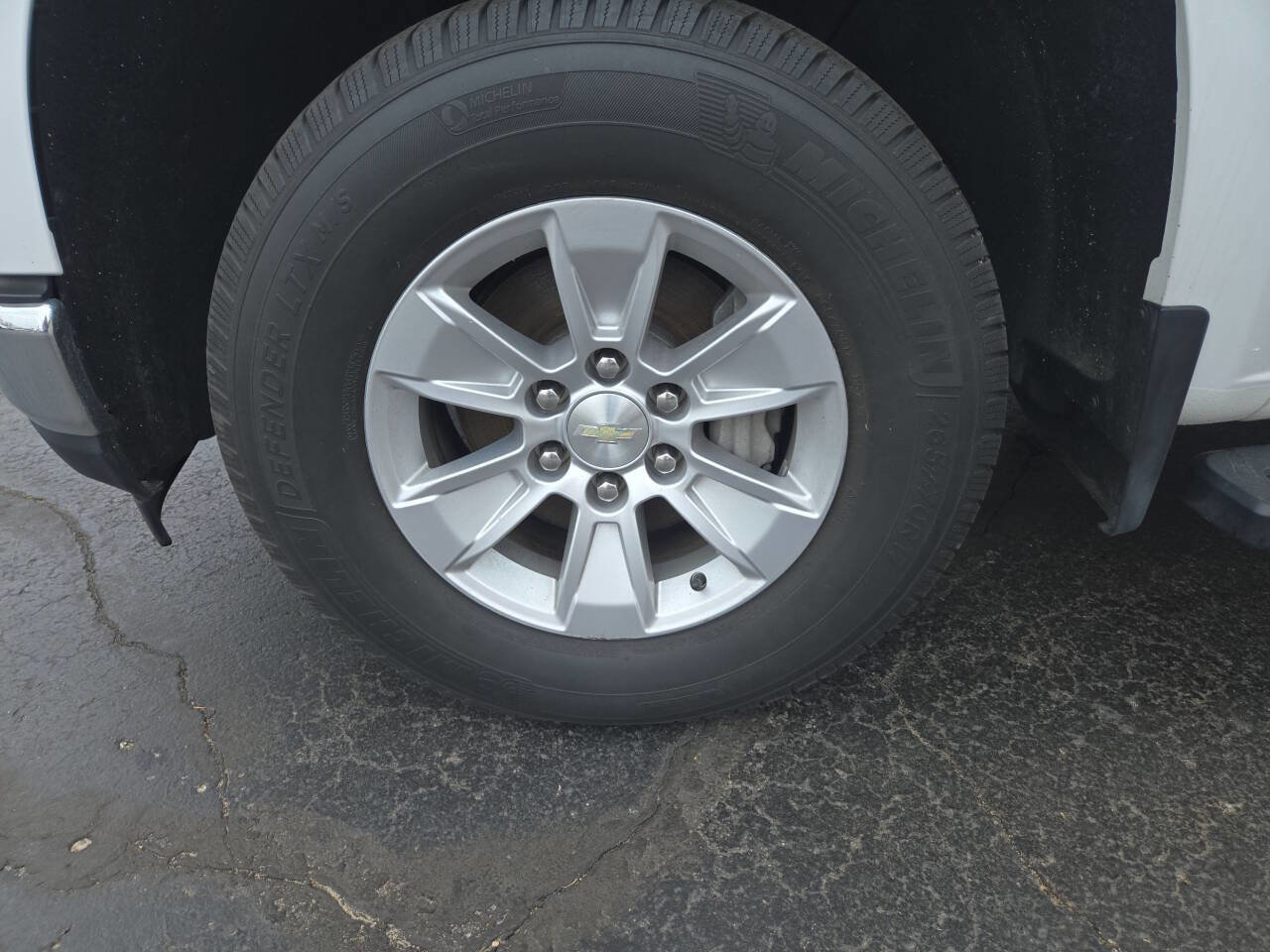 Used 2019 Chevrolet Silverado 1500 LT w/ All-Star Edition AWD/4WD image 19
