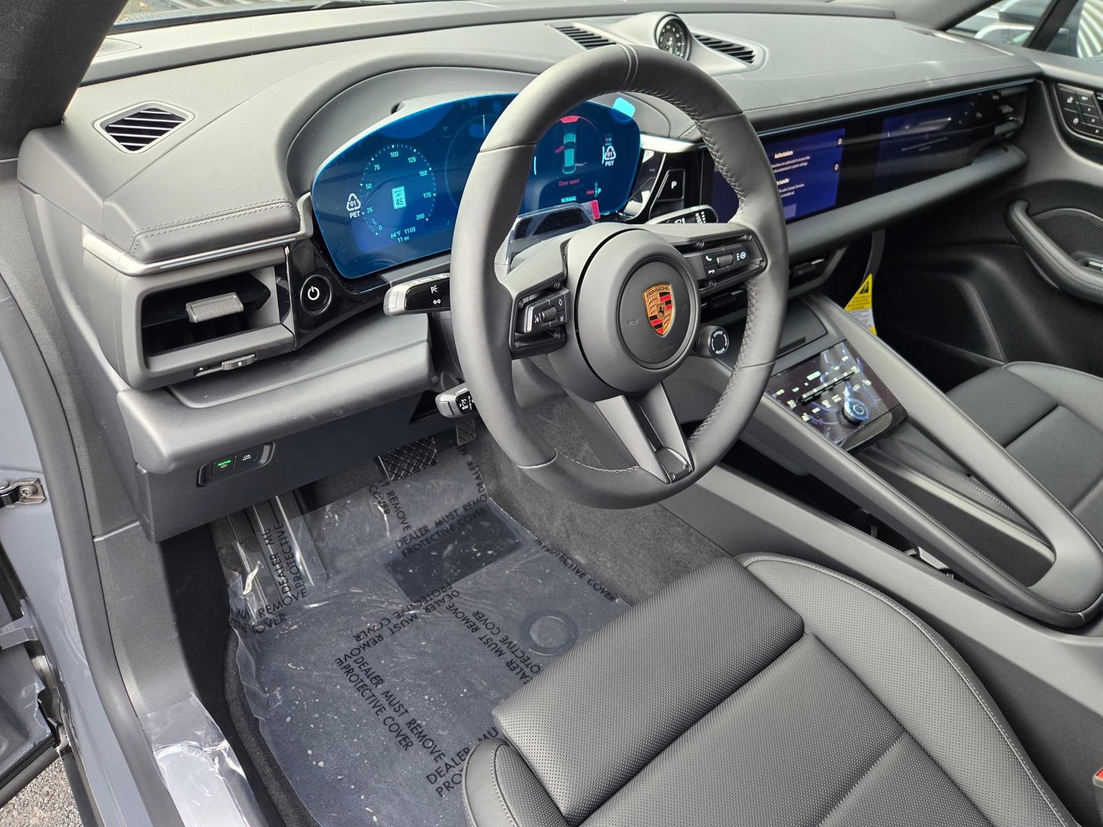New 2026 Porsche Macan 4 Electric AWD/4WD image 4