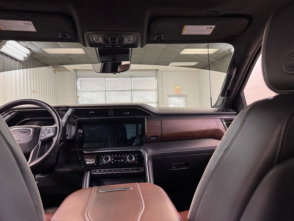 Used 2024 GMC Sierra 2500 Denali Ultimate AWD/4WD image 23