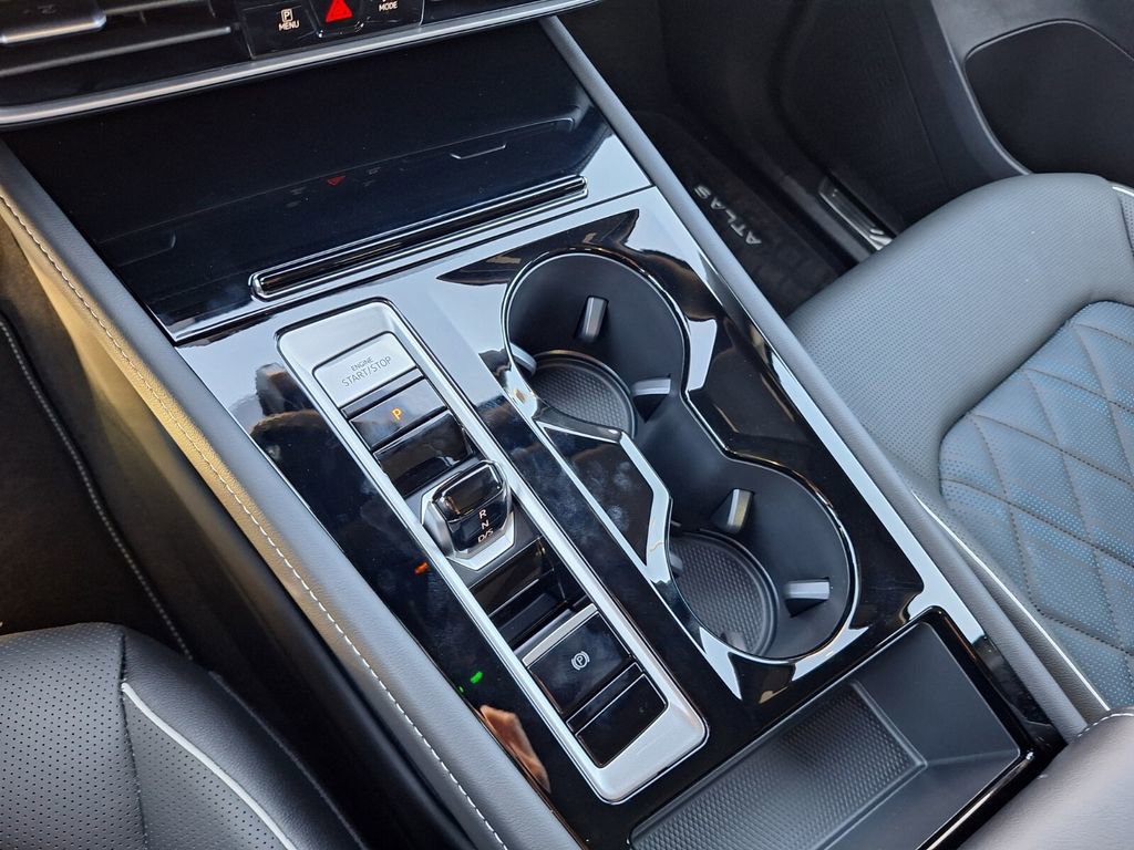 New 2026 Volkswagen Atlas Cross Sport SEL Premium R-Line image 13