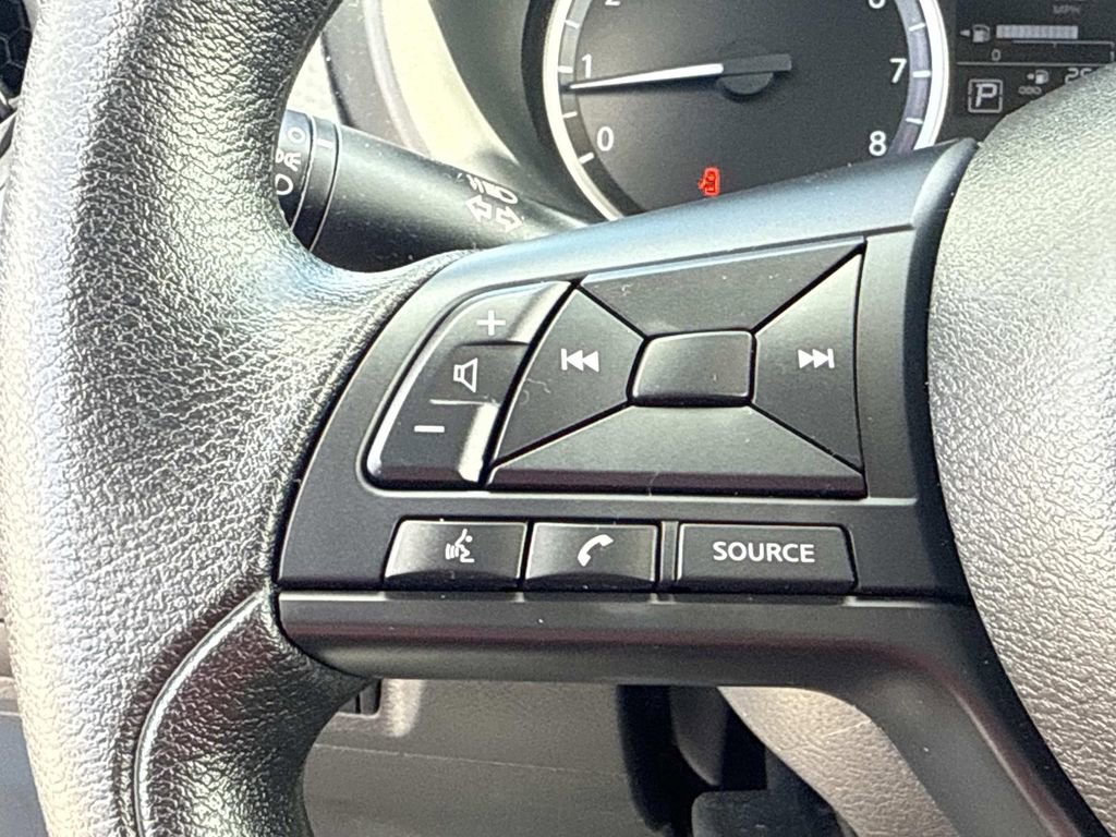 Certified 2025 Nissan Kicks Play S image 27