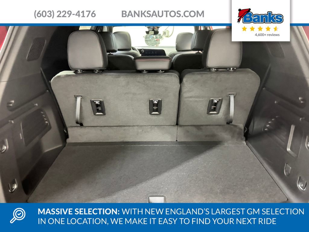 New 2026 Chevrolet Traverse Z71 w/ Driver Confidence Package AWD/4WD image 7