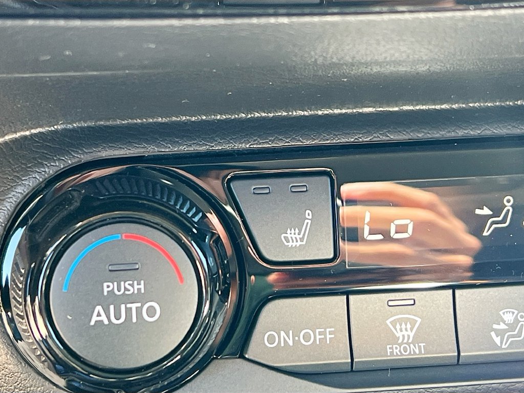 New 2026 Nissan Kicks SV w/ SV Premium Package FWD image 19