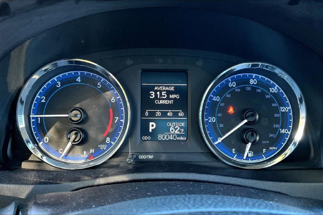 Used 2019 Toyota Corolla LE FWD image 13