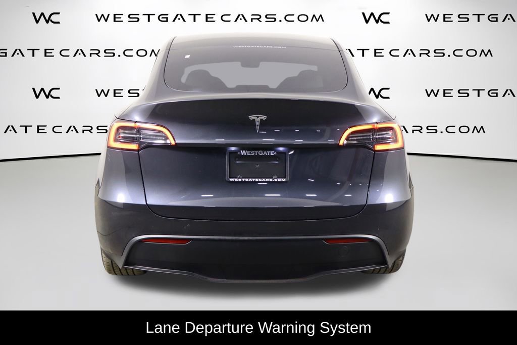 Used 2024 Tesla Model Y Long Range RWD image 4