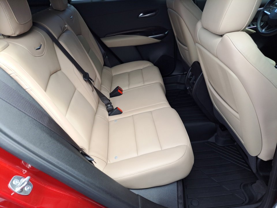 Used 2025 Cadillac XT4 Premium Luxury w/ Cold Weather Package FWD image 14
