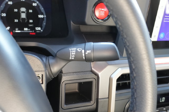 Used 2025 Toyota Tacoma TRD Sport AWD/4WD image 27
