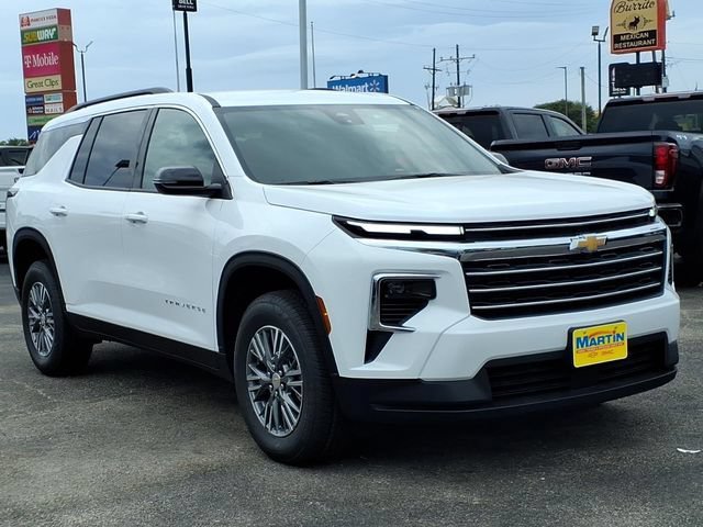 New 2027 Chevrolet Traverse LT FWD image 3