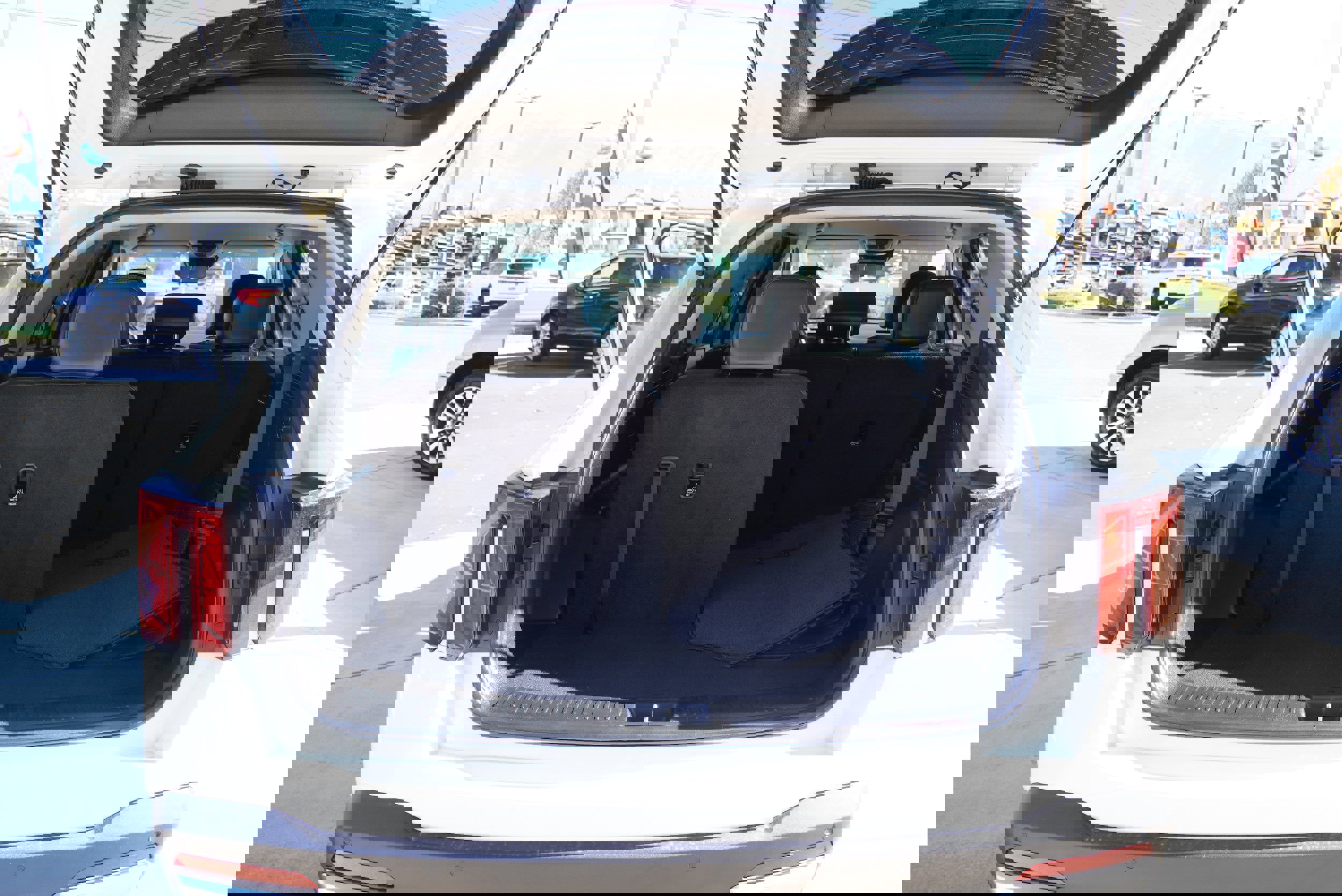 Used 2024 Kia Sorento S image 17