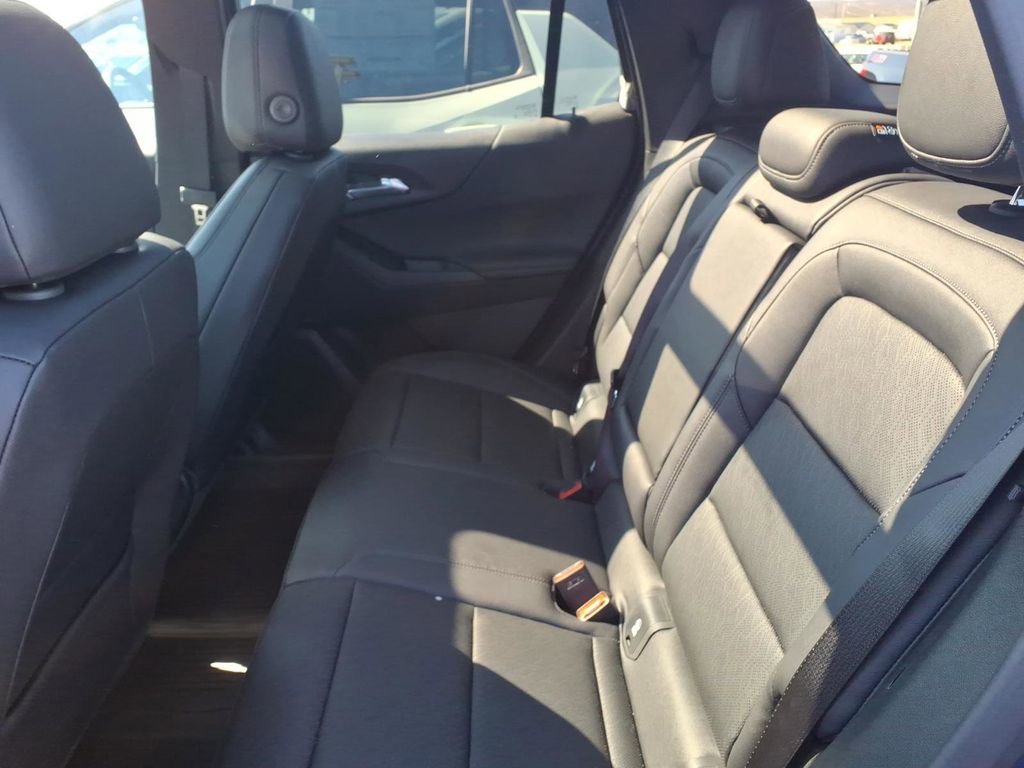 New 2026 Chevrolet Equinox LT w/ Convenience Package II image 6