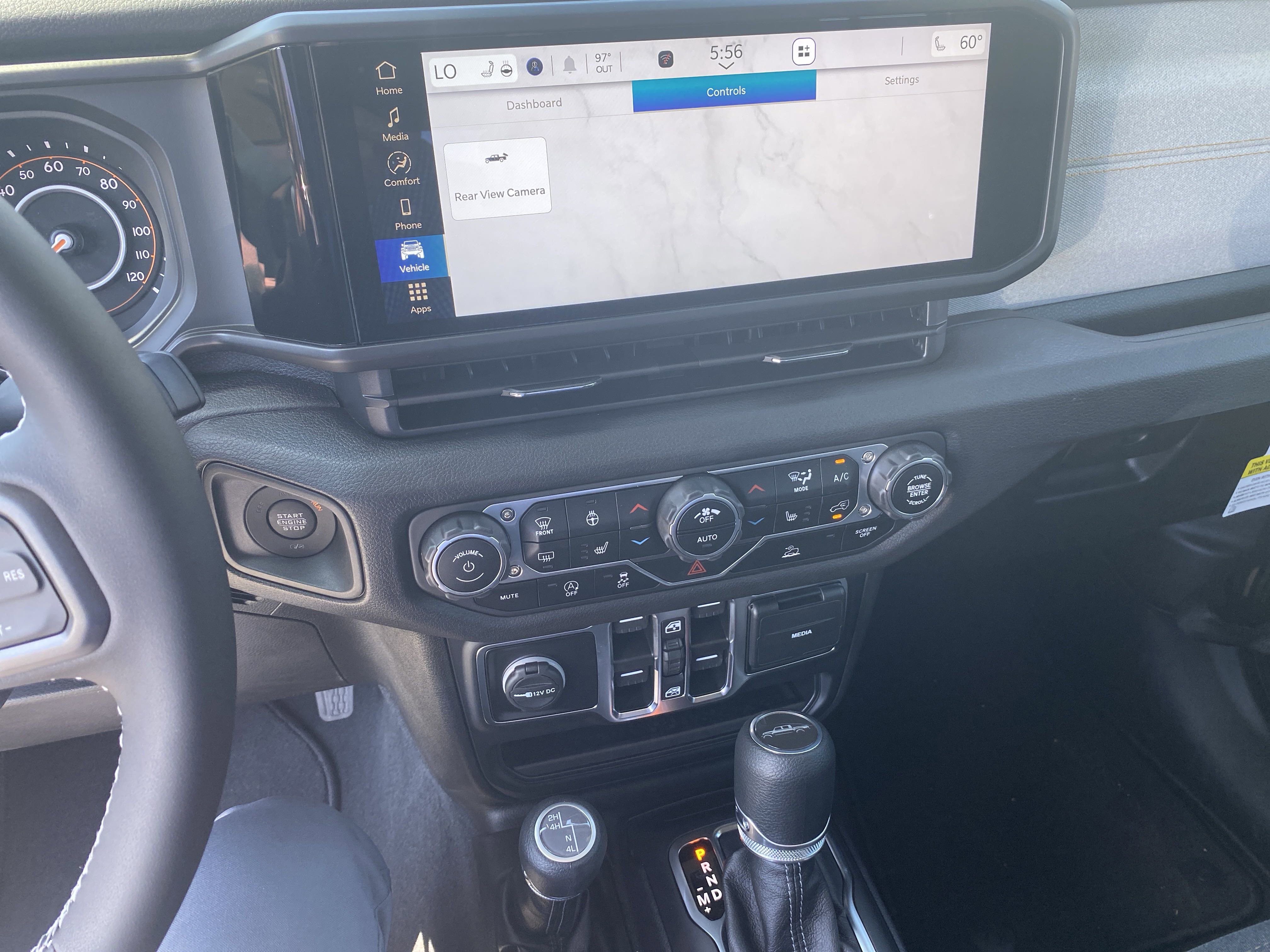 New 2025 Jeep Gladiator Sport image 13