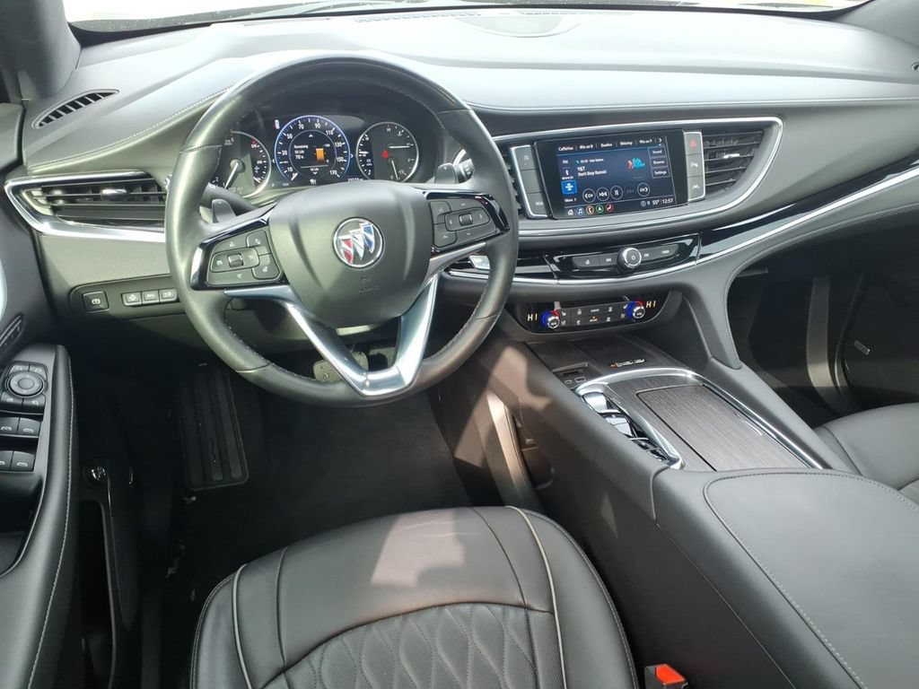 Used 2023 Buick Enclave Avenir w/ Avenir Technology Package FWD image 13