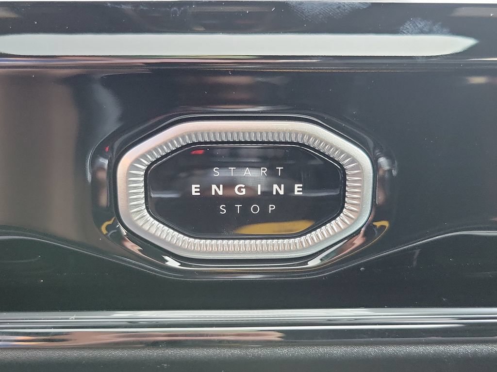 New 2026 Jeep Grand Cherokee Altitude RWD image 22