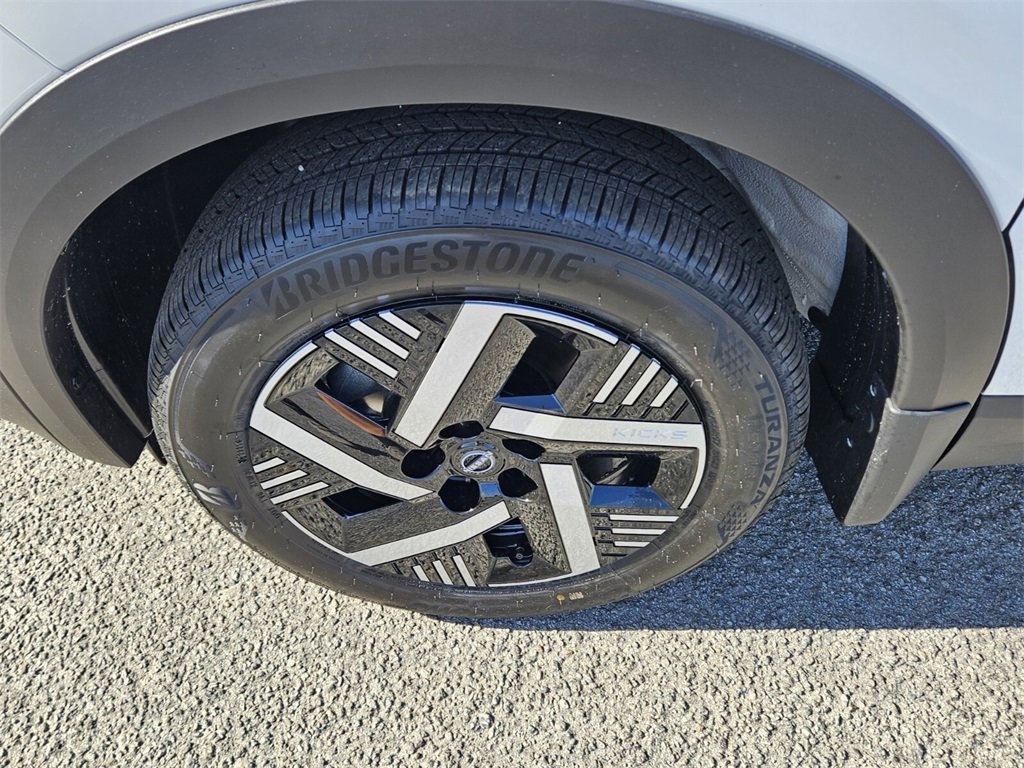New 2026 Nissan Kicks SV image 17