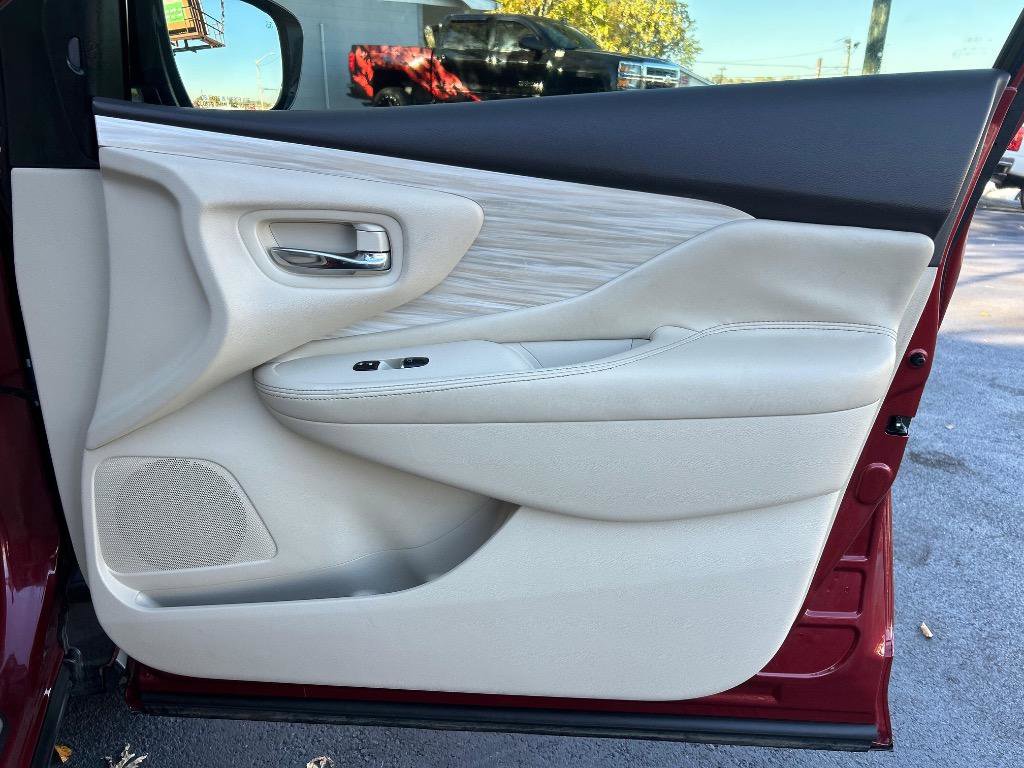 Used 2015 Nissan Murano SL FWD image 24