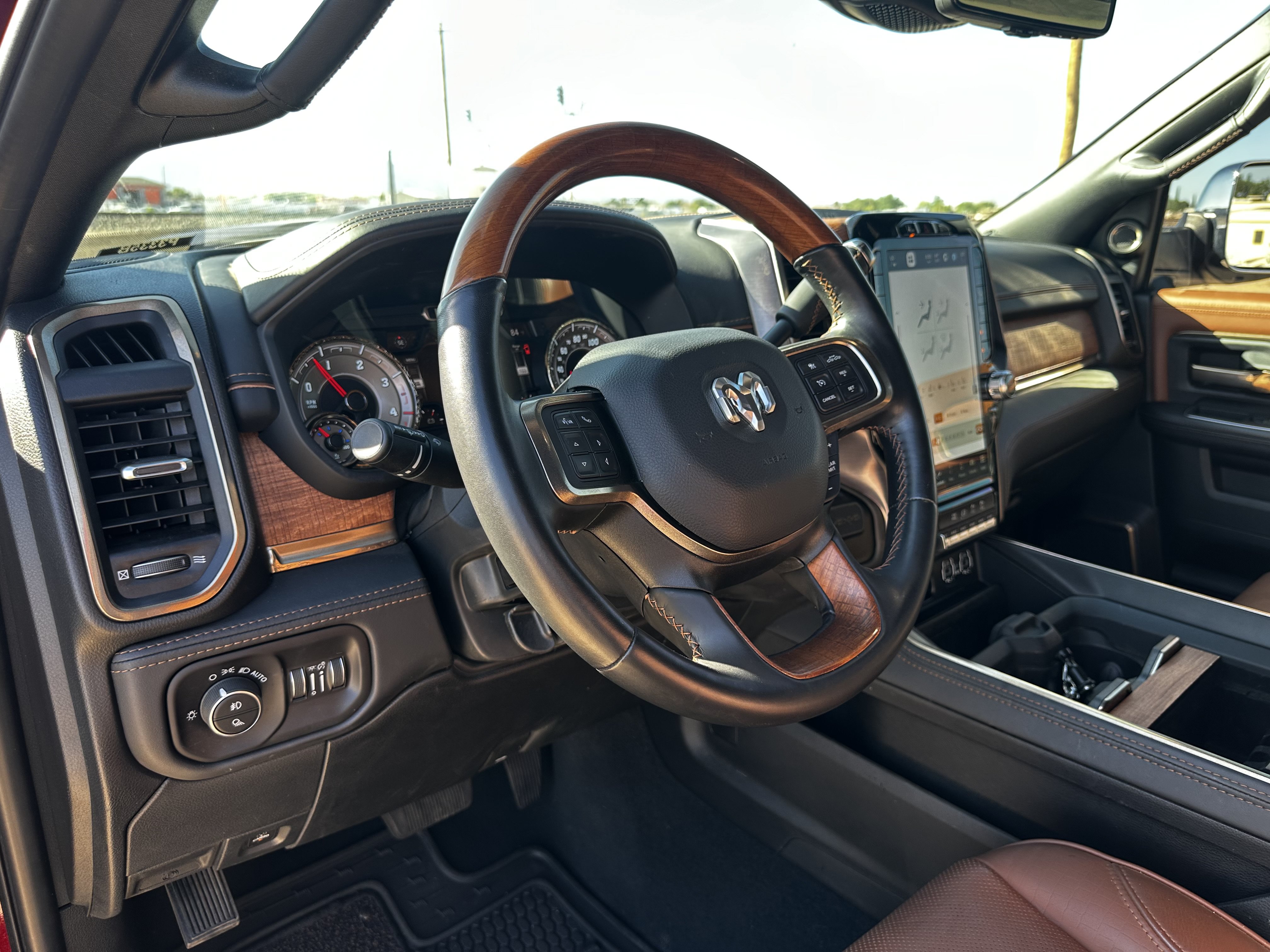 Used 2022 RAM 3500 Limited AWD/4WD image 20
