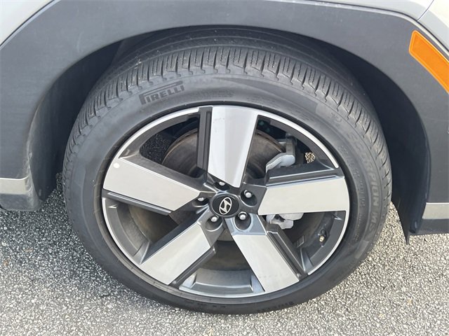 Used 2025 Hyundai Santa Fe Limited image 13