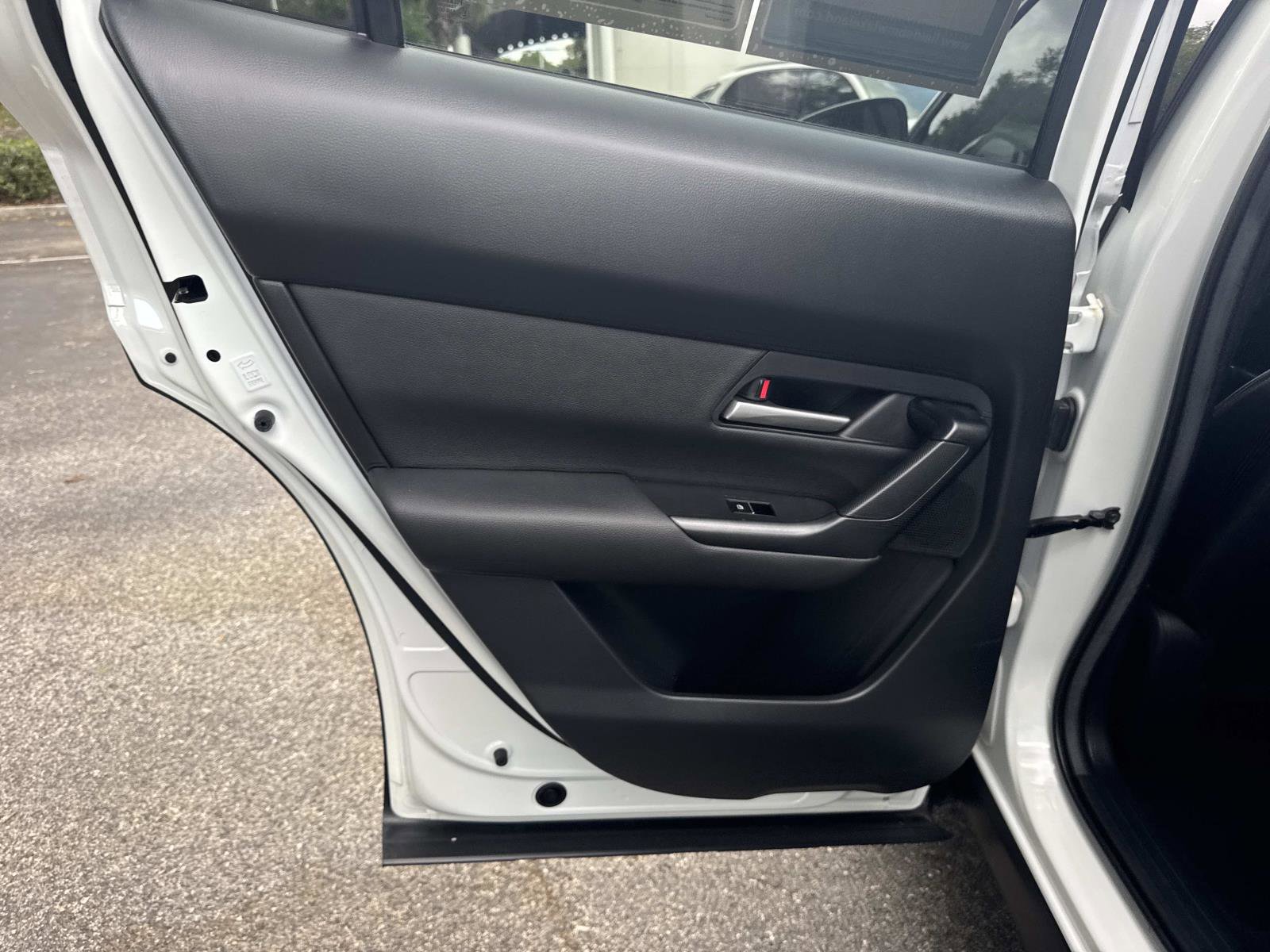 Used 2025 MAZDA CX-50 AWD 2.5 Turbo w/ Premium Pkg image 12