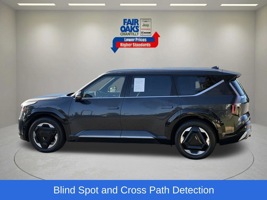 Used 2024 Kia EV9 Land AWD/4WD image 11