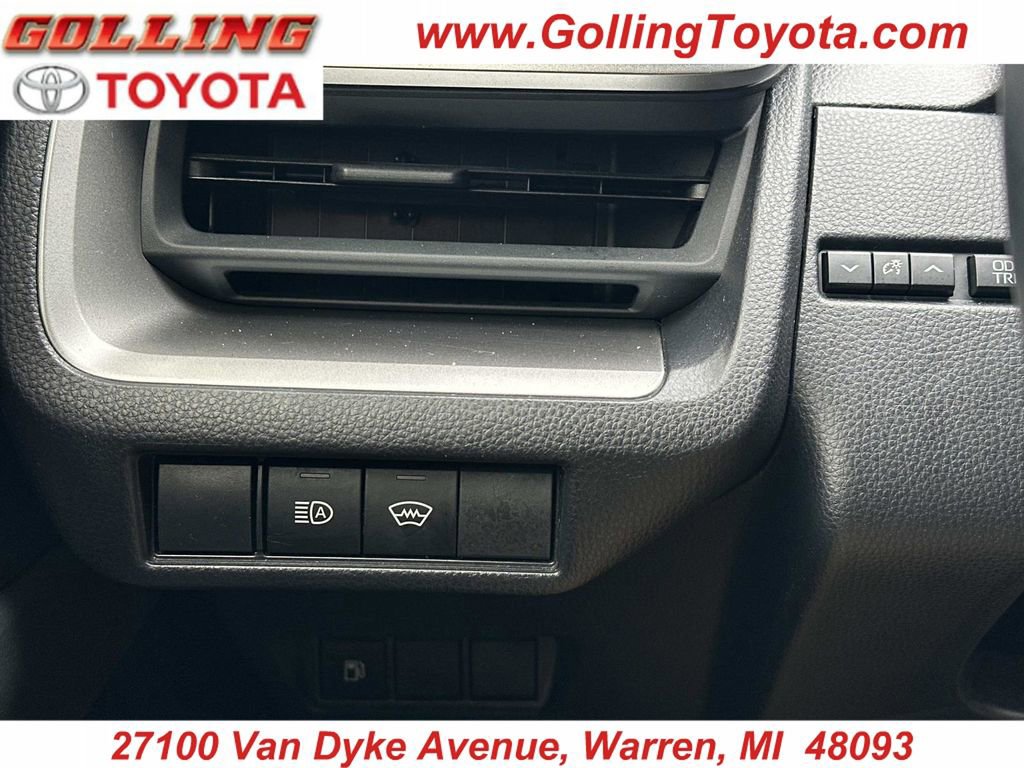 Used 2023 Toyota Prius LE image 26