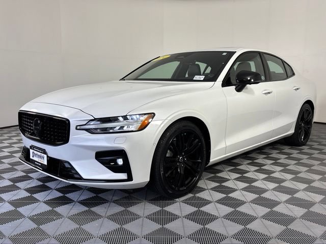 Used 2024 Volvo S60 B5 Plus AWD/4WD video 2