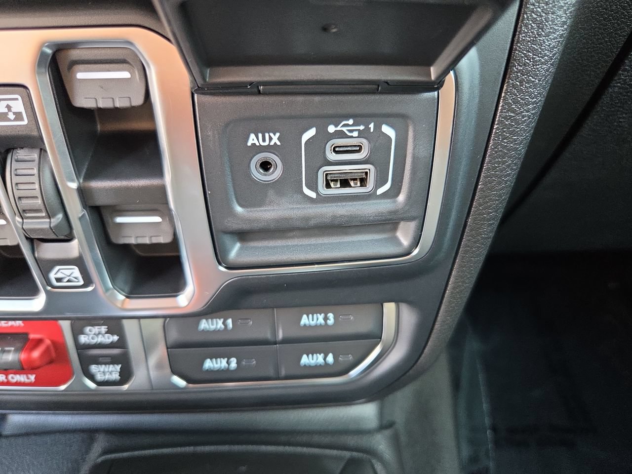 New 2027 Jeep Wrangler Unlimited Rubicon AWD/4WD image 11