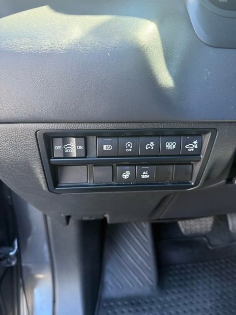 Used 2023 Toyota Tundra Platinum image 16