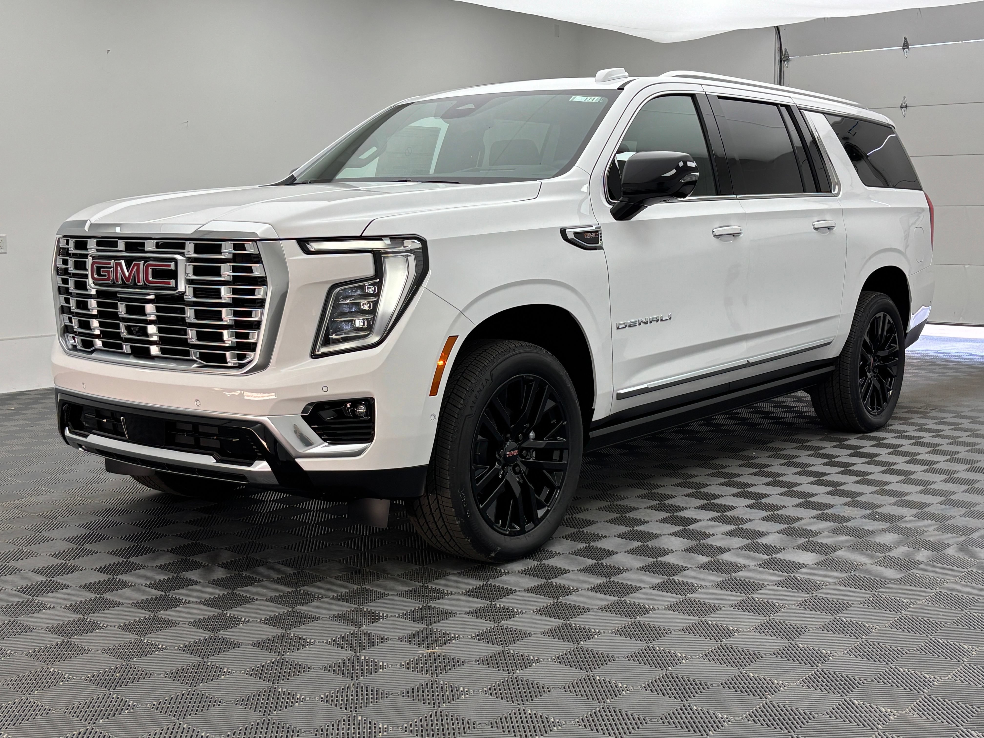 New 2026 GMC Yukon XL Denali w/ Sun & Power Step Package AWD/4WD video 2