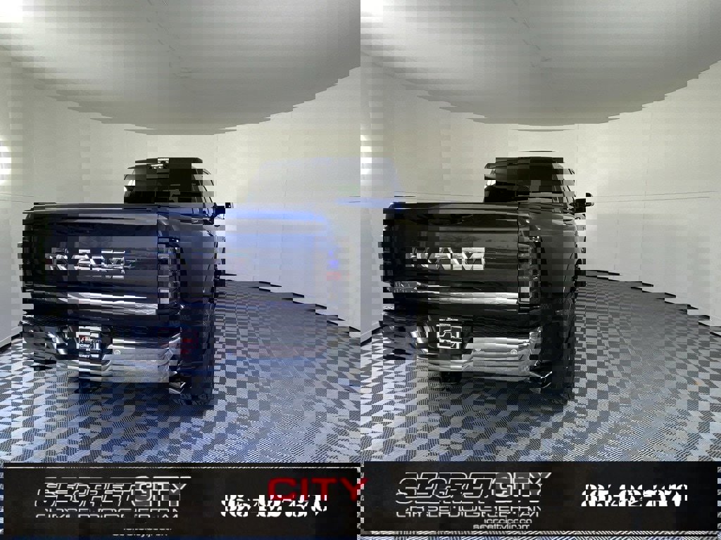 Used 2018 RAM 3500 Laramie Longhorn image 7