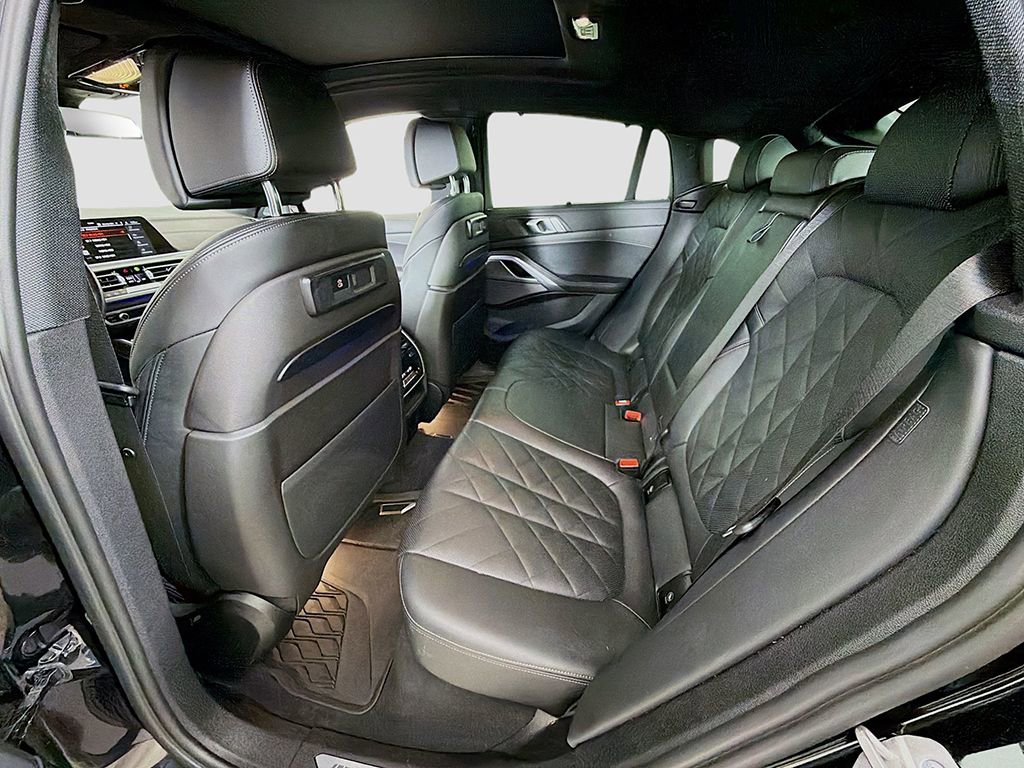 Used 2023 BMW X6 xDrive40i w/ Executive Package image 25
