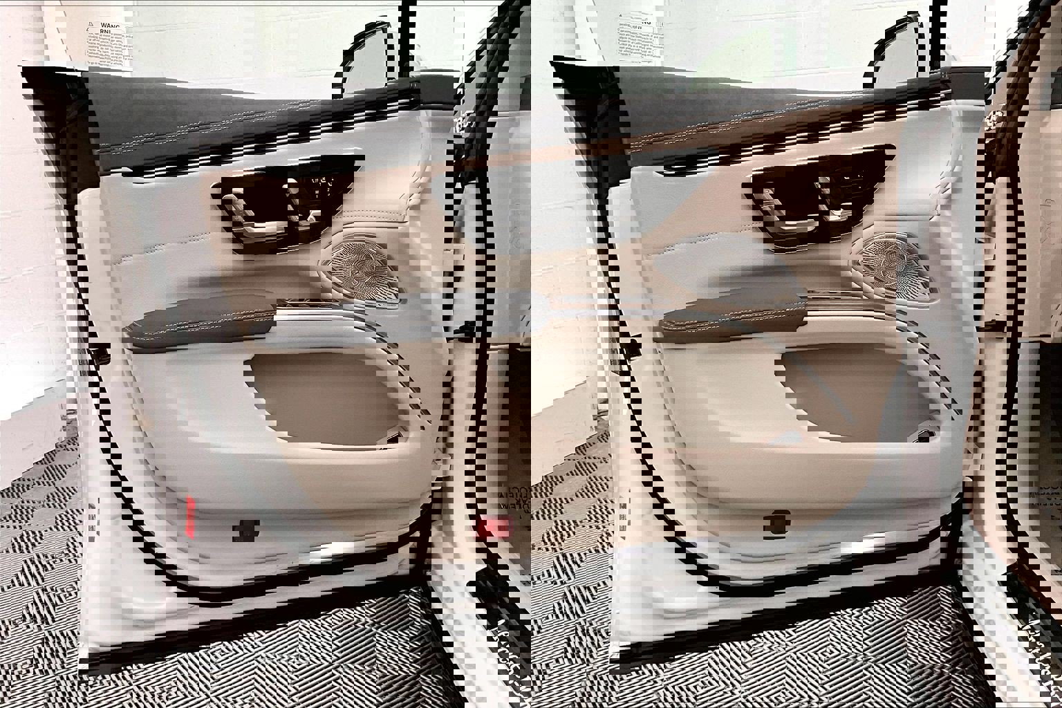 Certified 2022 Mercedes-Benz EQS 450+ Sedan image 23