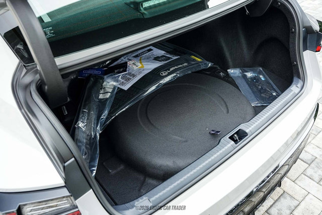 Used 2025 Lexus IS 500 w/ F-Sport Performance RWD image 76