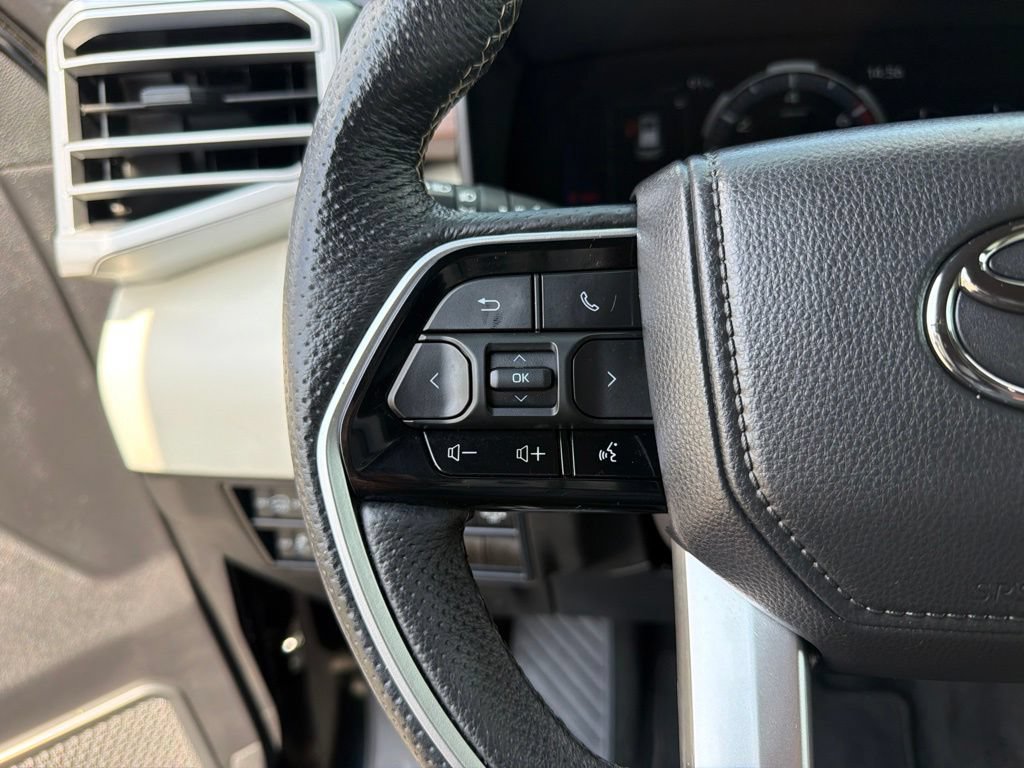 Used 2024 Toyota Sequoia Capstone AWD/4WD image 18