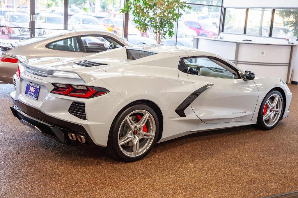Used 2024 Chevrolet Corvette Stingray Premium Conv w/ Z51 Performance Package image 4