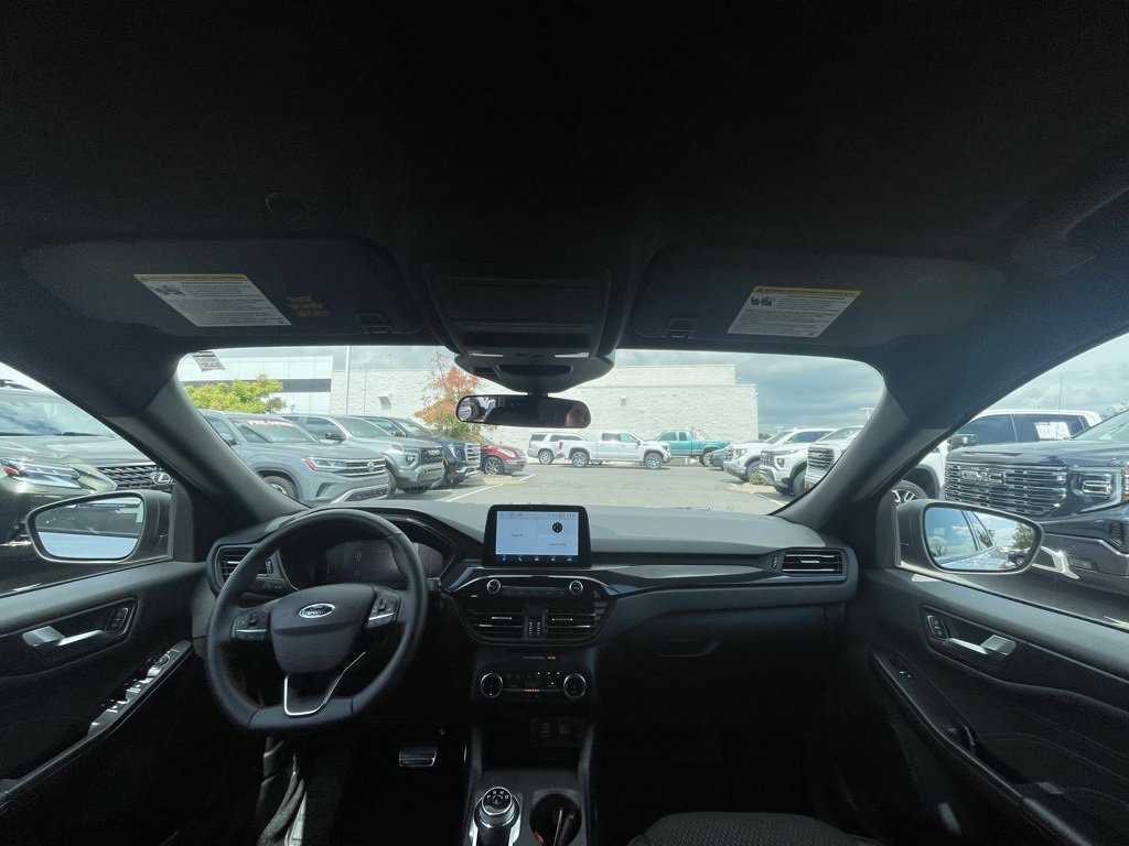 Used 2024 Ford Escape ST-Line image 28