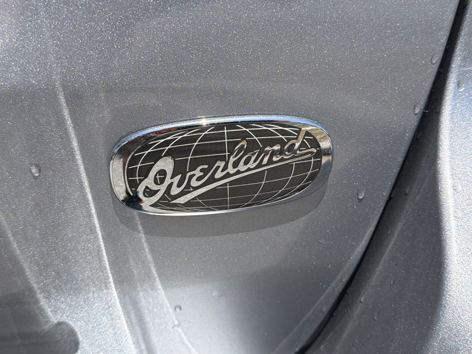 Used 2019 Jeep Grand Cherokee Overland AWD/4WD image 13