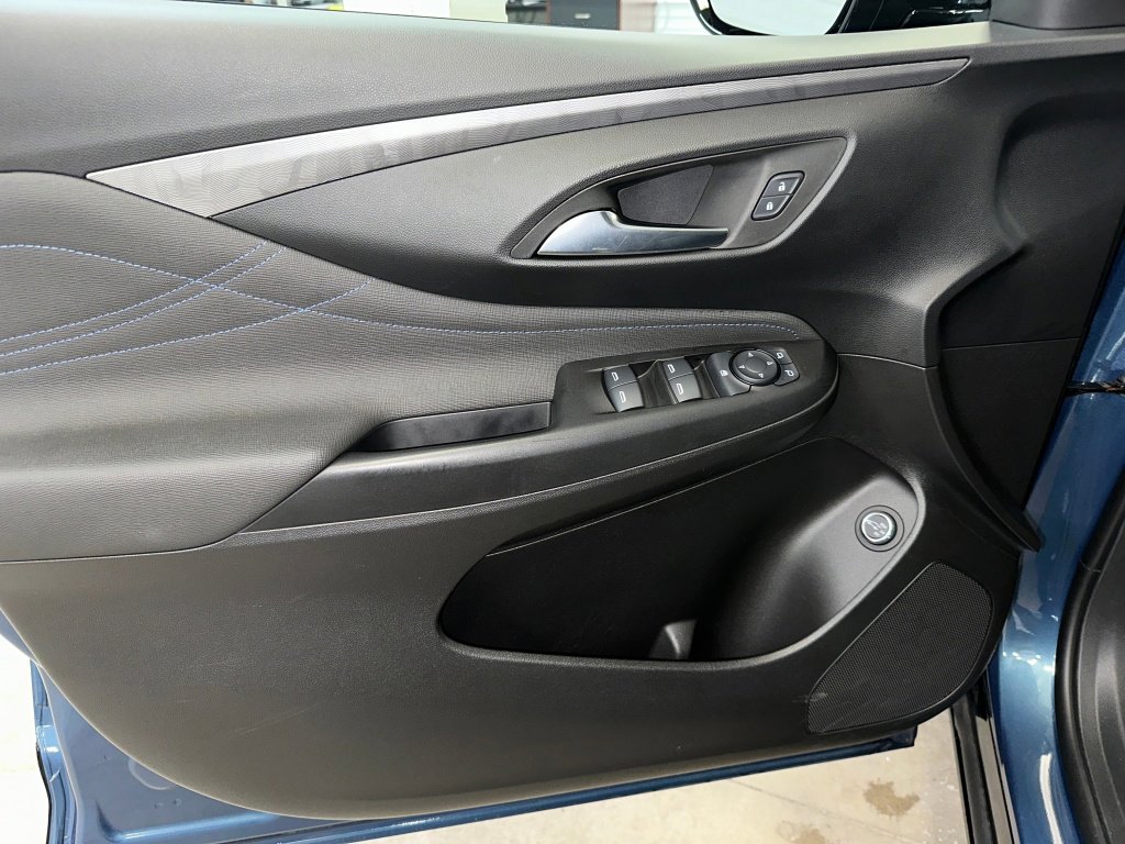 Used 2024 Buick Envista Sport Touring w/ Convenience I Package image 5