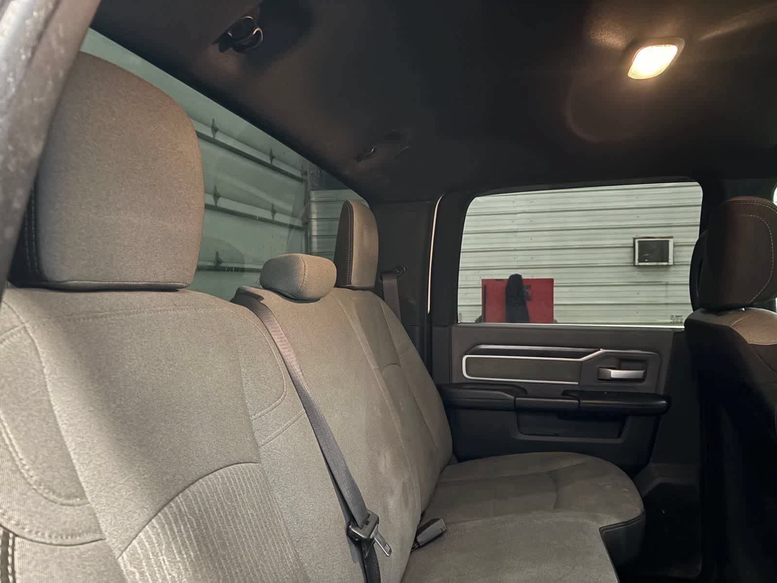 Used 2022 RAM 2500 Big Horn AWD/4WD image 31