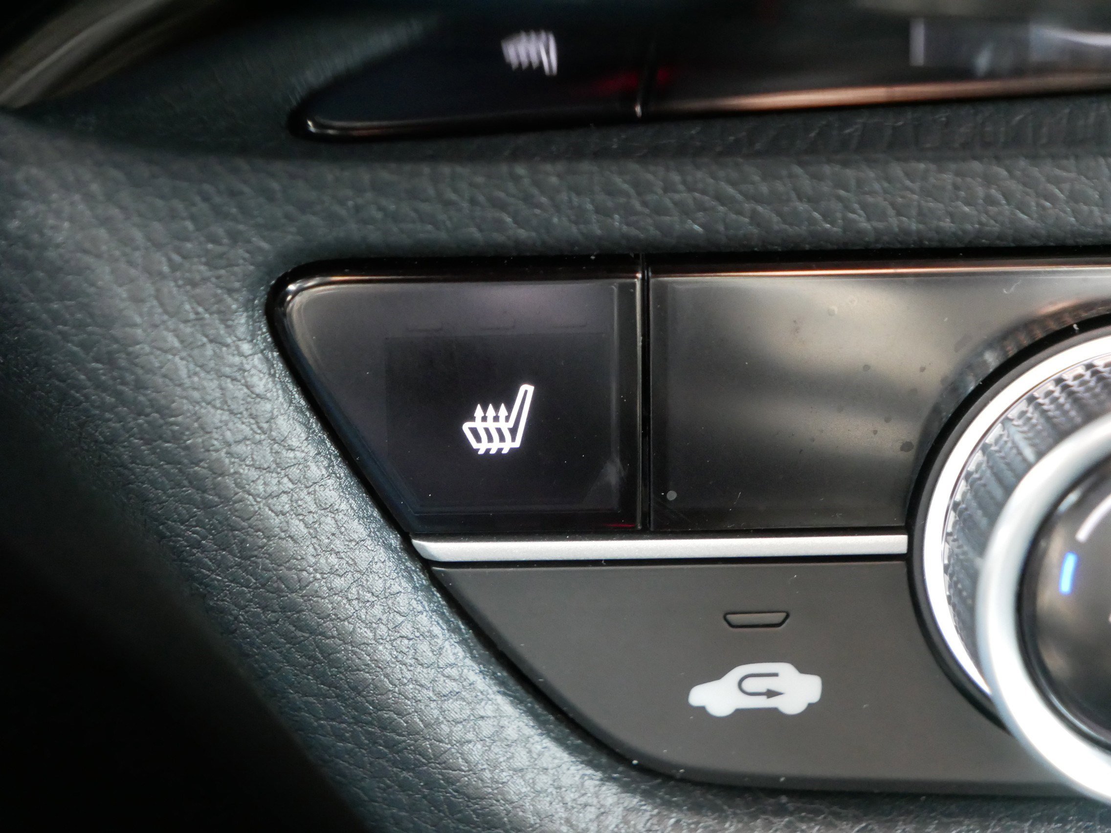 Certified 2025 Acura ADX AWD image 28