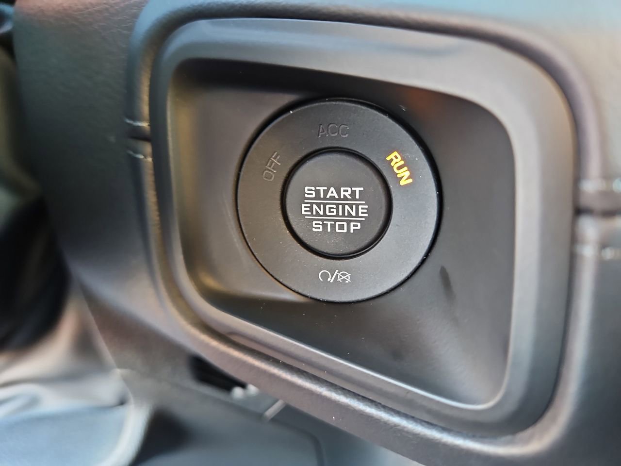 New 2026 Jeep Gladiator Mojave image 25