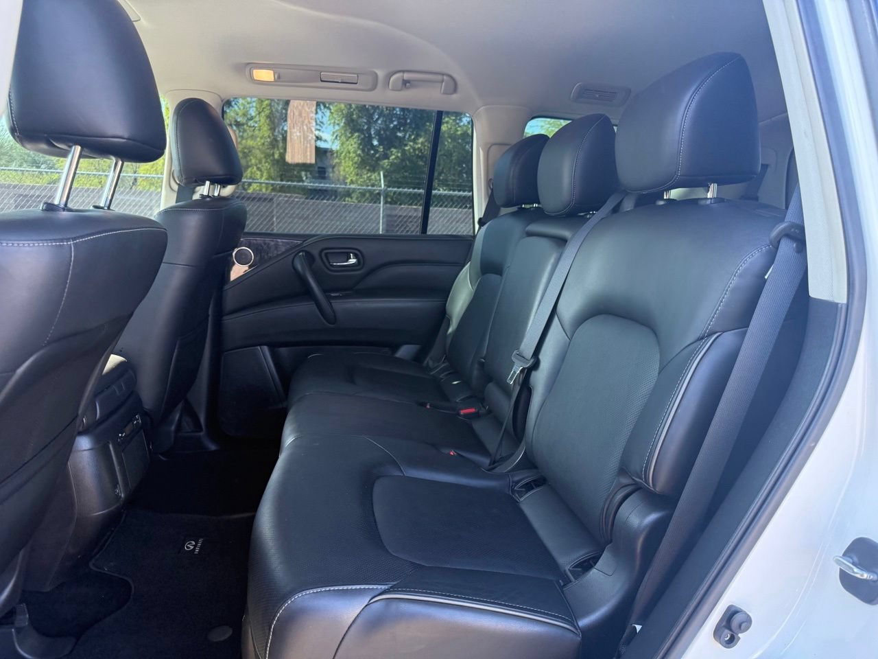 Used 2022 INFINITI QX80 Luxe w/ Cargo Package AWD/4WD image 8