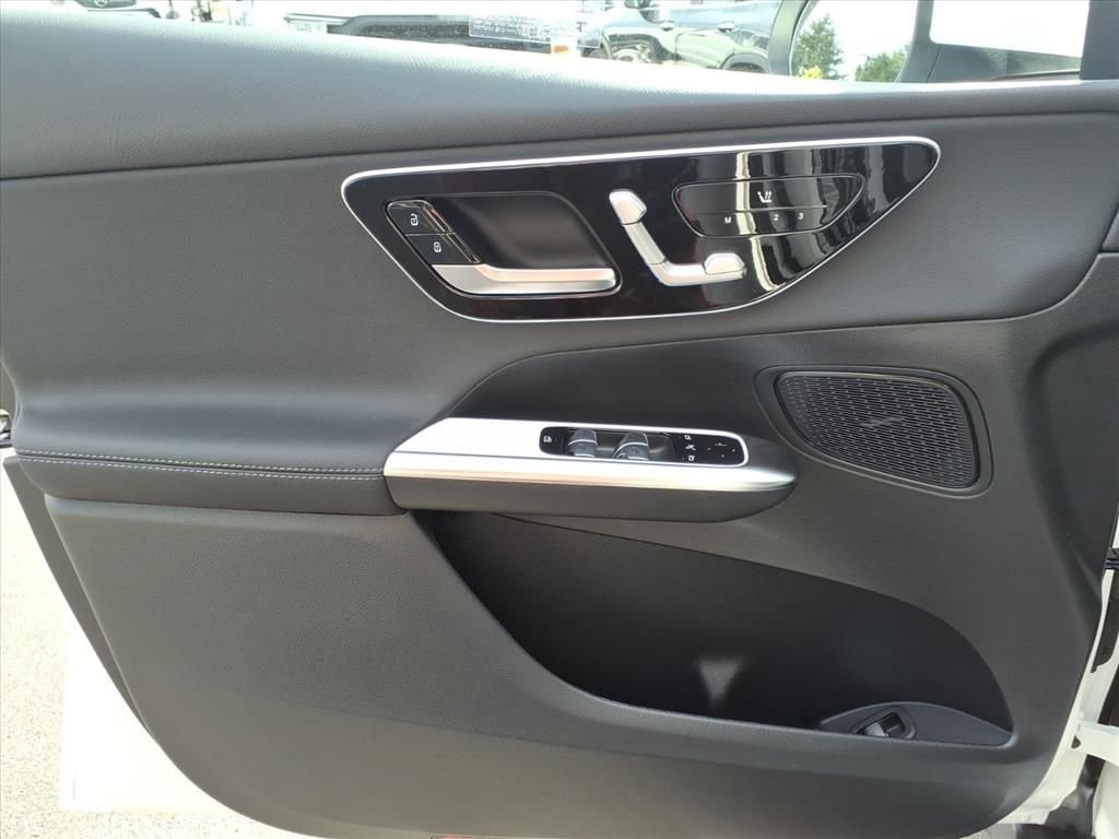 Certified 2026 Mercedes-Benz GLC 300 4MATIC image 11