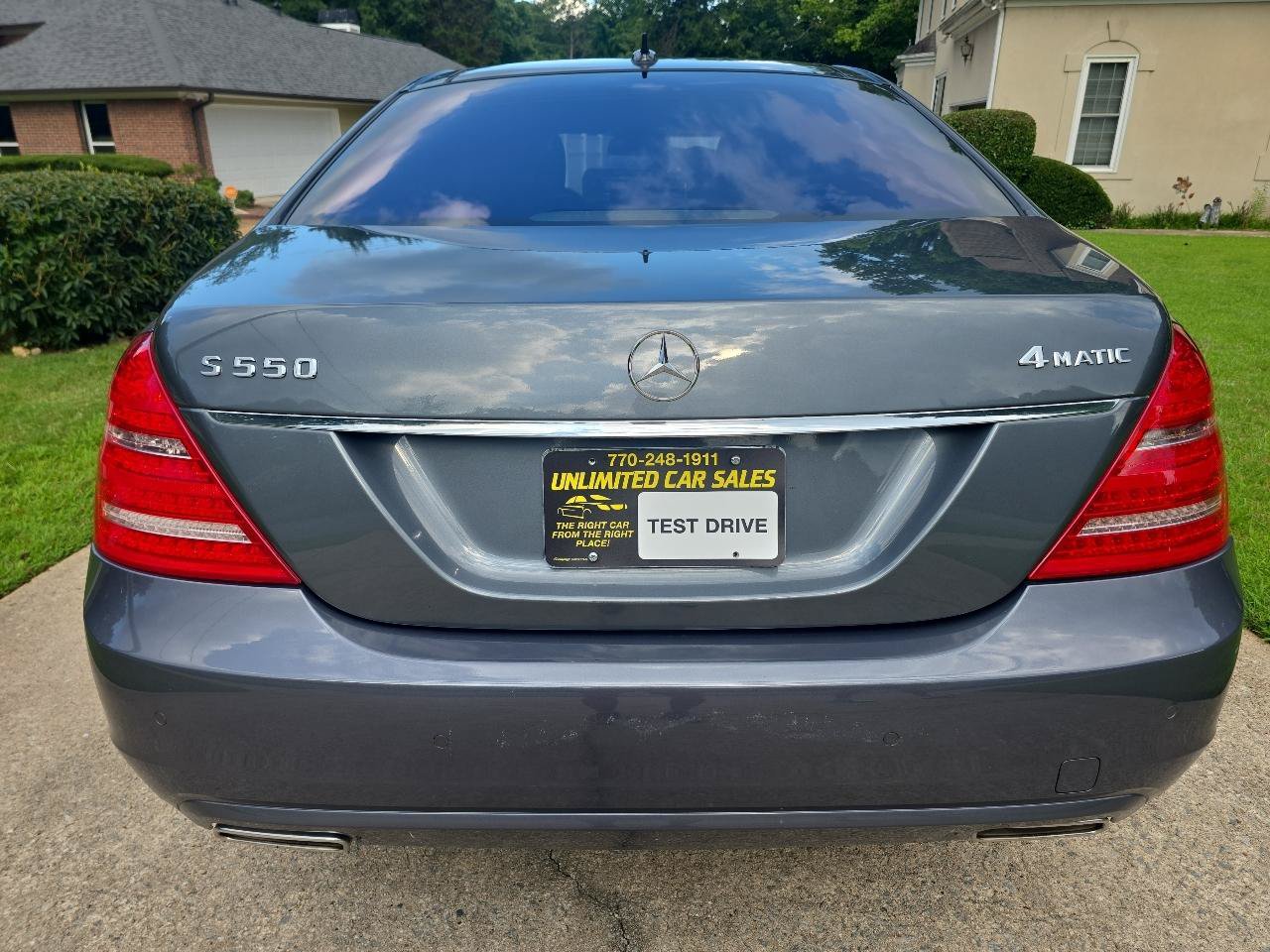 Used 2011 Mercedes-Benz S 550 4MATIC w/ Premium 2 Pkg image 4