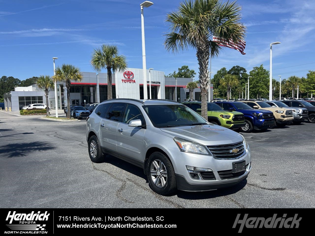 Used 2017 Chevrolet Traverse LT w/ Traveler's Package