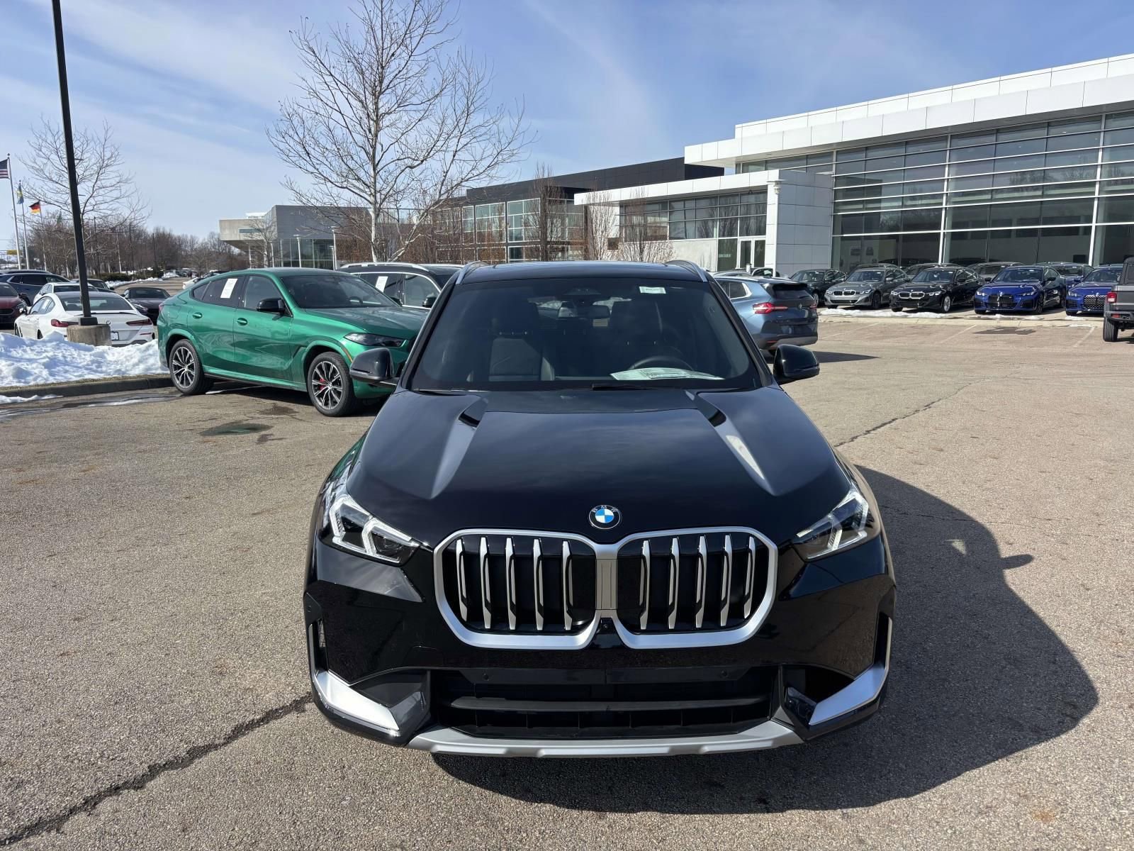 New 2026 BMW X1 xDrive28i w/ Technology Package AWD/4WD image 2