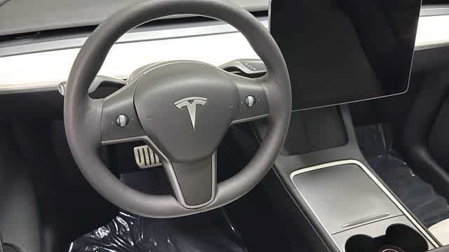 Used 2024 Tesla Model Y Performance AWD/4WD image 21