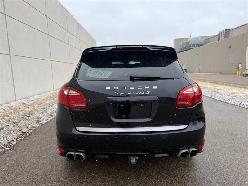 Used 2014 Porsche Cayenne Turbo S AWD/4WD image 22